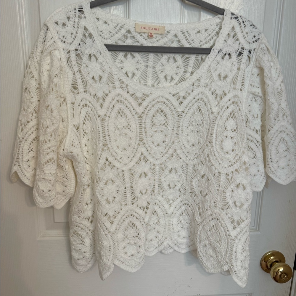 Solitaire Crochet White Top Size Medium